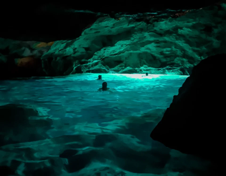 Marina di andrano e la grotta verde